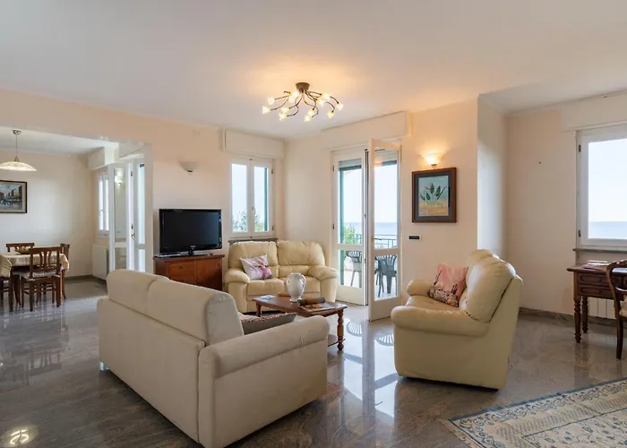 Primavera - Pgi130 By Interhome Poggi